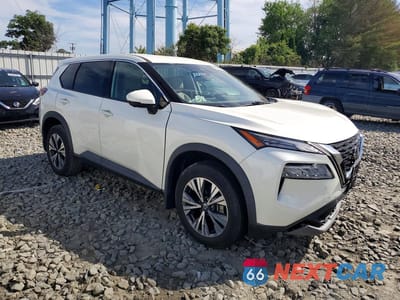 Czwarte zdjęcie samochodu z boku: 2021 NISSAN ROGUE SV VIN:5N1AT3BB3MC845601 - miniatura