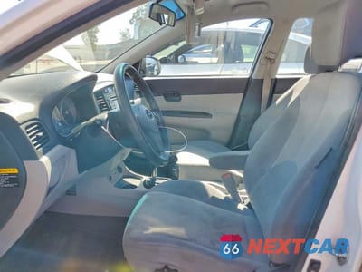 Zdjęcie 7 z 12 samochodu: 2011 HYUNDAI ACCENT GLS VIN:KMHCN4ACXBU606640 - miniatura