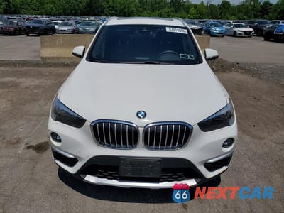 Piąte zdjęcie samochodu w środku: 2019 BMW X1 XDRIVE28I VIN:WBXHT3C59K3H34405 - miniatura