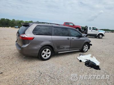 Trzecie zdjęcie samochodu z tyłu: 2016 TOYOTA SIENNA LE VIN:5TDKK3DC0GS699677 - miniatura