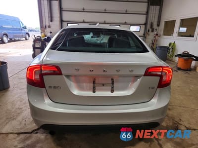 Zdjęcie 6 z 12 samochodu: 2012 VOLVO S60 T5 VIN:YV1622FS8C2041553 - miniatura
