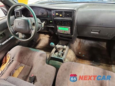Zdjęcie 8 z 12 samochodu: 1996 TOYOTA TACOMA XTRACAB VIN:4TAWM72N3TZ157419 - miniatura