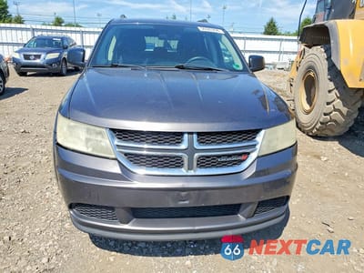 Piąte zdjęcie samochodu w środku: 2017 DODGE JOURNEY SE VIN:3C4PDCAB5HT636979 - miniatura