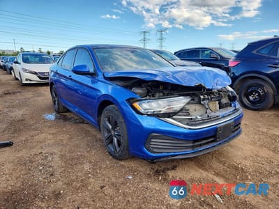 Czwarte zdjęcie samochodu z boku: 2023 VOLKSWAGEN JETTA SE VIN:3VW7M7BU7PM051334 - miniatura