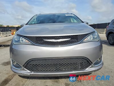 Piąte zdjęcie samochodu w środku: 2018 CHRYSLER PACIFICA VIN:2C4RC1BG7JR110646 - miniatura