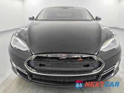 Piąte zdjęcie samochodu w środku: 2013 TESLA MODEL S VIN:5YJSA1BG5DFP08693 - miniatura