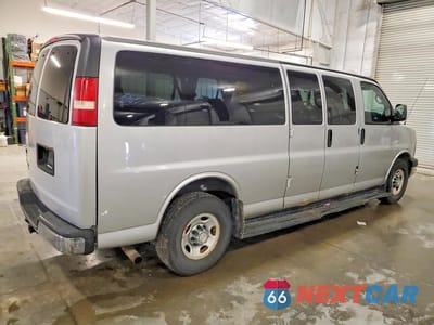Trzecie zdjęcie samochodu z tyłu: 2011 CHEVROLET EXPRESS G3500 LT VIN:1GAZG1FG1B1127939 - miniatura