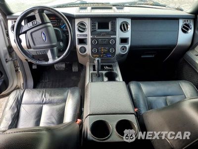 Zdjęcie 8 z 13 samochodu: 2017 FORD EXPEDITION EL XLT VIN:1FMJK1JT3HEA81907 - miniatura