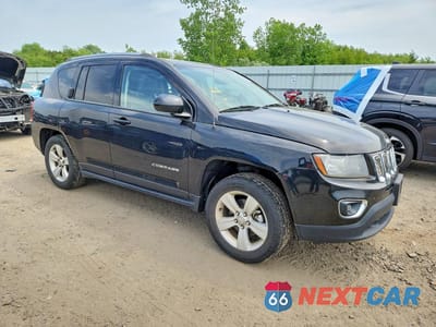 Czwarte zdjęcie samochodu z boku: 2015 JEEP COMPASS LATITUDE VIN:1C4NJDEB7FD215185 - miniatura