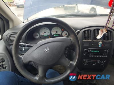Zdjęcie 9 z 10 samochodu: 2005 DODGE GRAND CARAVAN SE VIN:2D4GP24RX5R349102 - miniatura