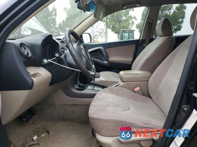 Zdjęcie 7 z 12 samochodu: 2006 TOYOTA RAV4 BASE VIN:JTMBK33V466002559 - miniatura
