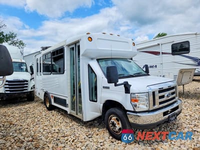 2017 FORD ECONOLINE E450 SUPER DUTY CUTAWAY VAN 1FDFE4FSXHDC13744 - główne zdjęcie licytacji z USA - miniatura