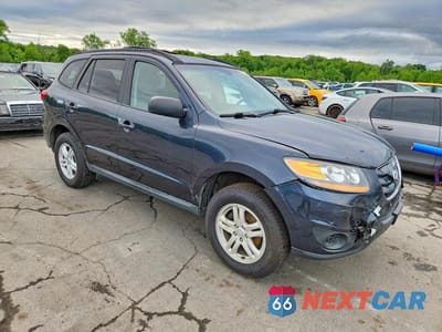 Czwarte zdjęcie samochodu z boku: 2010 HYUNDAI SANTA FE GLS VIN:5NMSGDAB6AH412887 - miniatura
