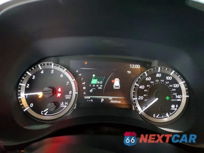 Zdjęcie 9 z 13 samochodu: 2024 TOYOTA HIGHLANDER XLE VIN:5TDKDRAH6RS547502 - miniatura