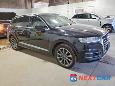 Czwarte zdjęcie samochodu z boku: 2018 AUDI Q7 PREMIUM PLUS VIN:WA1LAAF75JD006708 - miniatura