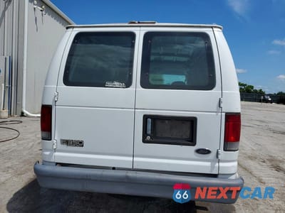 Zdjęcie 6 z 12 samochodu: 2005 FORD ECONOLINE E350 SUPER DUTY VAN VIN:1FTSS34P35HA79104 - miniatura