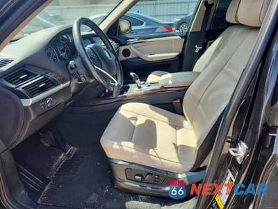Zdjęcie 7 z 12 samochodu: 2011 BMW X5 XDRIVE50I VIN:5UXZV8C56BL420442 - miniatura