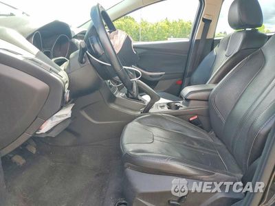 Zdjęcie 7 z 13 samochodu: 2013 FORD FOCUS TITANIUM VIN:1FADP3N21DL184917 - miniatura
