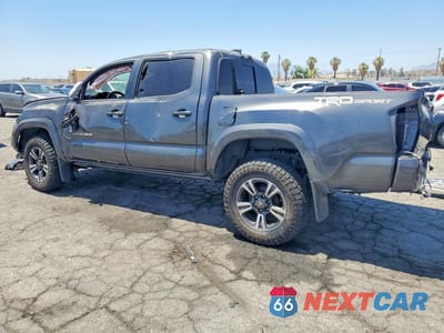 Drugie zdjęcie samochodu z przodu: 2017 TOYOTA TACOMA TRD SPORT VIN:3TMAZ5CN1HM051983 - miniatura