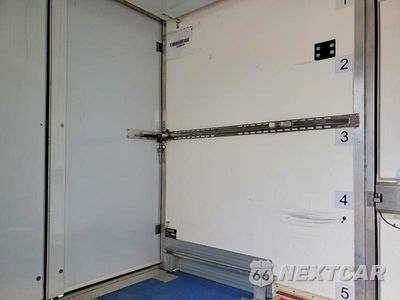 Zdjęcie 10 z 12 samochodu: 2020 FORD TRANSIT DELIVERY TRUCK VIN:1FDBW5Z85LKB24931 - miniatura