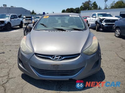 Piąte zdjęcie samochodu w środku: 2013 HYUNDAI ELANTRA GLS VIN:5NPDH4AE4DH339753 - miniatura