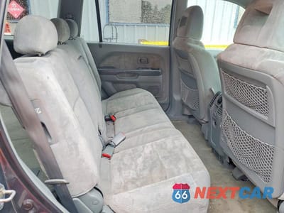 Zdjęcie 11 z 13 samochodu: 2004 HONDA PILOT EX VIN:2HKYF18434H589035 - miniatura