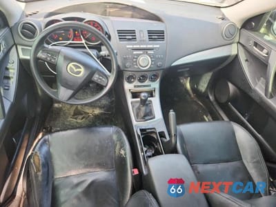 Zdjęcie 8 z 12 samochodu: 2010 MAZDA 3 I VIN:JM1BL1SF2A1185512 - miniatura
