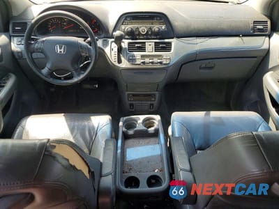 Zdjęcie 8 z 13 samochodu: 2006 HONDA ODYSSEY EXL VIN:5FNRL38776B027174 - miniatura