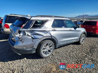 Trzecie zdjęcie samochodu z tyłu: 2020 FORD EXPLORER XLT VIN:1FMSK8DH9LGC95866 - miniatura