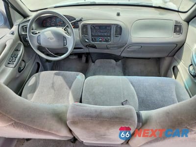 Zdjęcie 8 z 13 samochodu: 1998 FORD EXPEDITION VIN:1FMPU18L5WLC12547 - miniatura