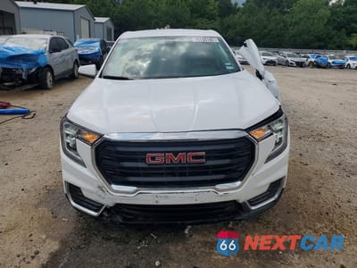 Piąte zdjęcie samochodu w środku: 2024 GMC TERRAIN SLE VIN:3GKALMEG0RL368207 - miniatura