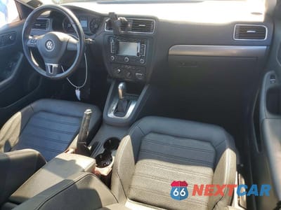 Zdjęcie 8 z 12 samochodu: 2014 VOLKSWAGEN JETTA SEL VIN:3VWL17AJ3EM404132 - miniatura
