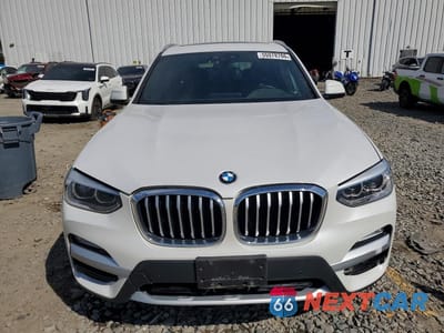 Piąte zdjęcie samochodu w środku: 2018 BMW X3 XDRIVE30I VIN:5UXTR9C54JLD66303 - miniatura