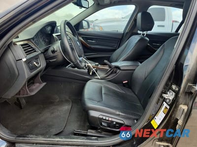 Zdjęcie 7 z 12 samochodu: 2015 BMW 328 D VIN:WBA3D3C56FK157620 - miniatura