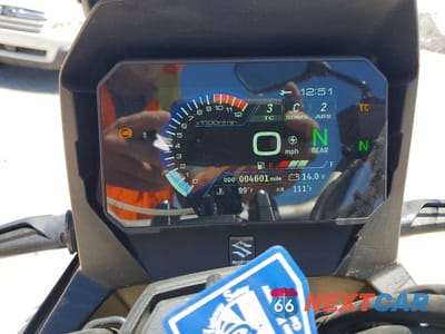 Zdjęcie 7 z 9 samochodu: 2023 SUZUKI DL800DE RC VIN:JS1EM12B8P7100180 - miniatura