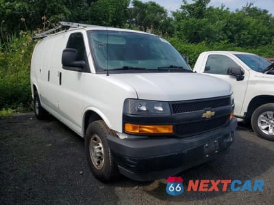 Trzecie zdjęcie samochodu z tyłu: 2020 CHEVROLET EXPRESS G3500 VIN:1GCZGGFP8L1250214 - miniatura