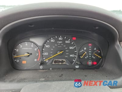 Zdjęcie 9 z 12 samochodu: 2002 HONDA ACCORD LX VIN:1HGCG16432A002090 - miniatura