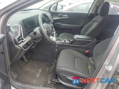 Zdjęcie 7 z 13 samochodu: 2024 KIA SPORTAGE LX VIN:KNDPU3DF5R7293594 - miniatura