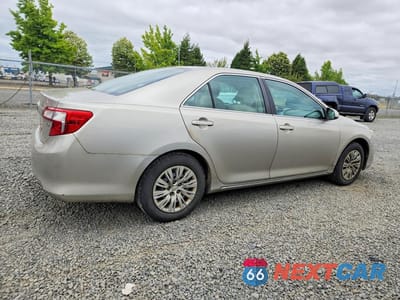 Trzecie zdjęcie samochodu z tyłu: 2013 TOYOTA CAMRY L VIN:4T4BF1FK8DR334928 - miniatura