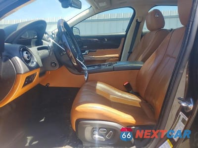 Zdjęcie 7 z 12 samochodu: 2012 JAGUAR XJL SUPERCHARGED VIN:SAJWA2GE4CMV31141 - miniatura