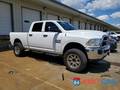 Czwarte zdjęcie samochodu z boku: 2015 RAM 2500 ST VIN:3C6UR5CJ8FG634516 - miniatura
