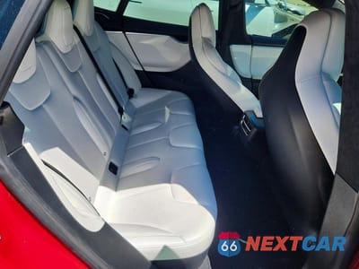 Zdjęcie 10 z 12 samochodu: 2017 TESLA MODEL S VIN:5YJSA1E42HF185351 - miniatura