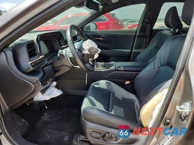 Zdjęcie 7 z 12 samochodu: 2025 TOYOTA CROWN XLE VIN:JTDAAAAF9S3034479 - miniatura