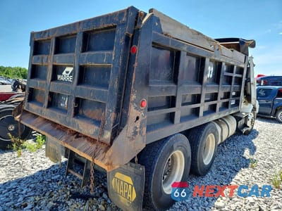 Czwarte zdjęcie samochodu z boku: 2012 VOLVO VNM DUMP TRUCK VIN:4V4MC9DF5CN553010 - miniatura