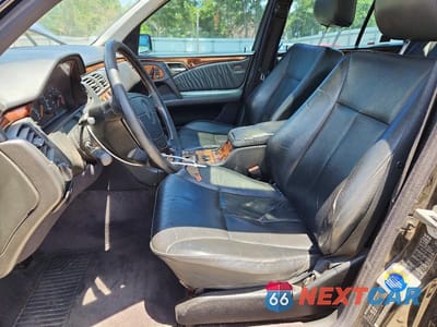 Zdjęcie 7 z 13 samochodu: 1999 MERCEDES-BENZ E 320 VIN:WDBJF65H2XA909770 - miniatura