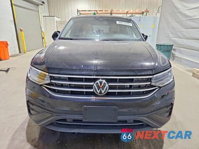 Piąte zdjęcie samochodu w środku: 2024 VOLKSWAGEN TIGUAN SE VIN:3VVMB7AX3RM175709 - miniatura