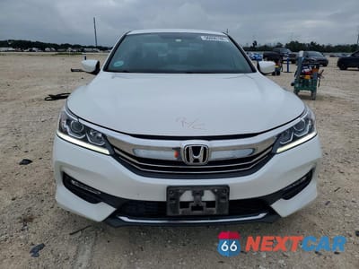 Piąte zdjęcie samochodu w środku: 2017 HONDA ACCORD SPORT VIN:1HGCR2F56HA124766 - miniatura