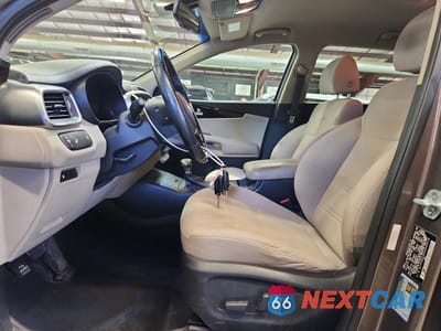 Zdjęcie 7 z 13 samochodu: 2019 KIA SORENTO LX VIN:5XYPGDA32KG538416 - miniatura