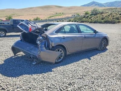 Trzecie zdjęcie samochodu z tyłu: 2016 TOYOTA CAMRY SE VIN:4T1BF1FK6GU601756 - miniatura