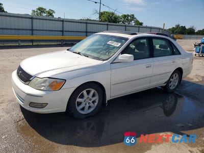 2000 TOYOTA AVALON XLS 4T1BF28B8YU106091 - główne zdjęcie licytacji z USA - miniatura